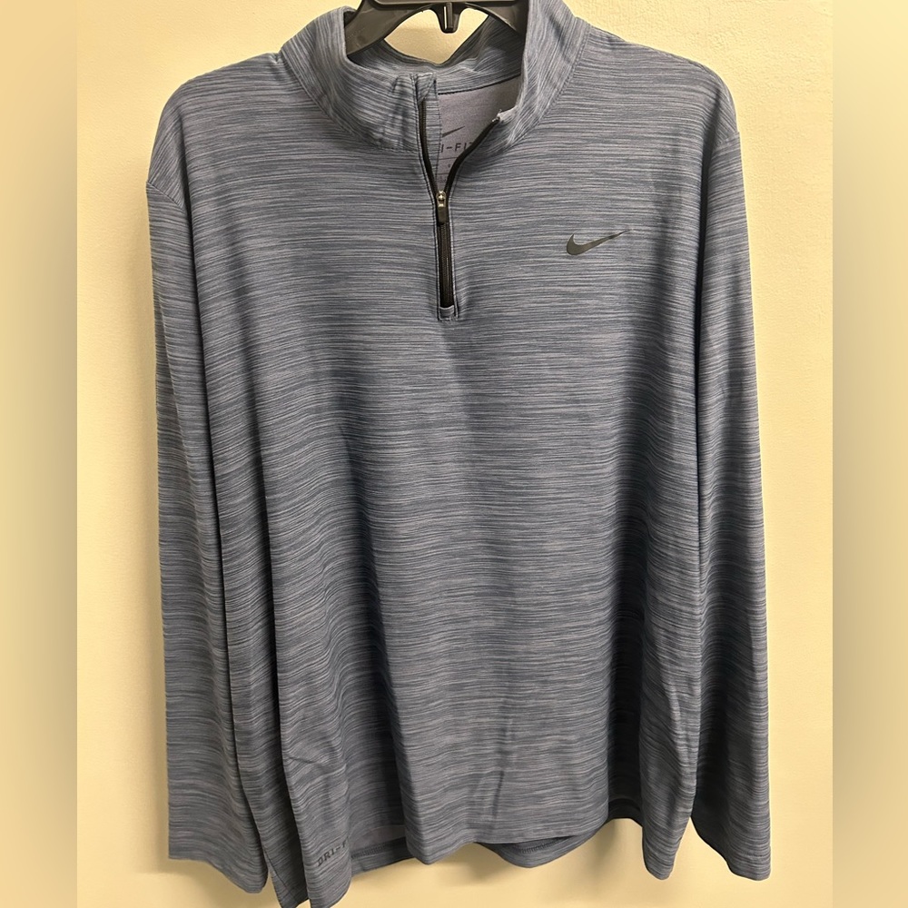 Nike 1/4 Zip - Men’s Large